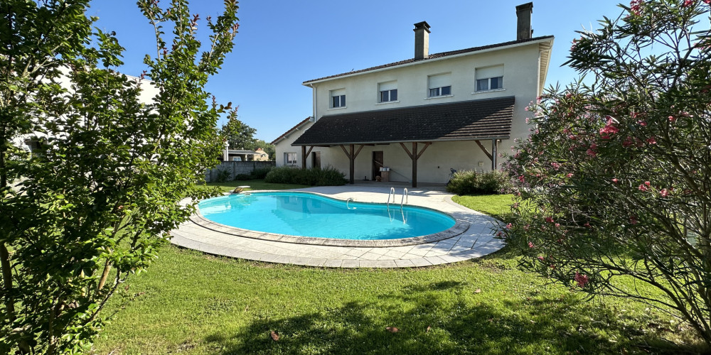 maison à GELOS (64110)