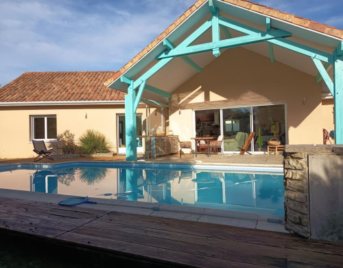 maison  SERRES CASTET