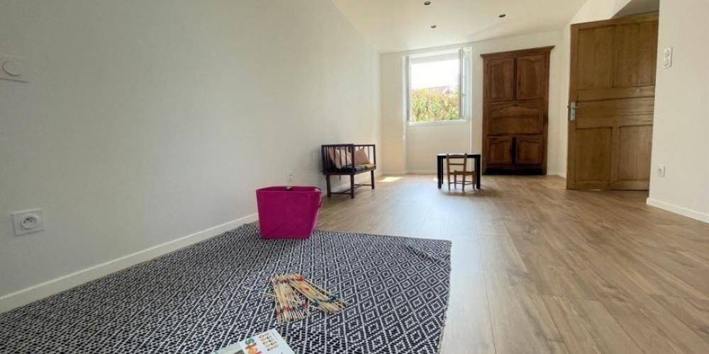 maison à ST JEAN LE VIEUX (64220)