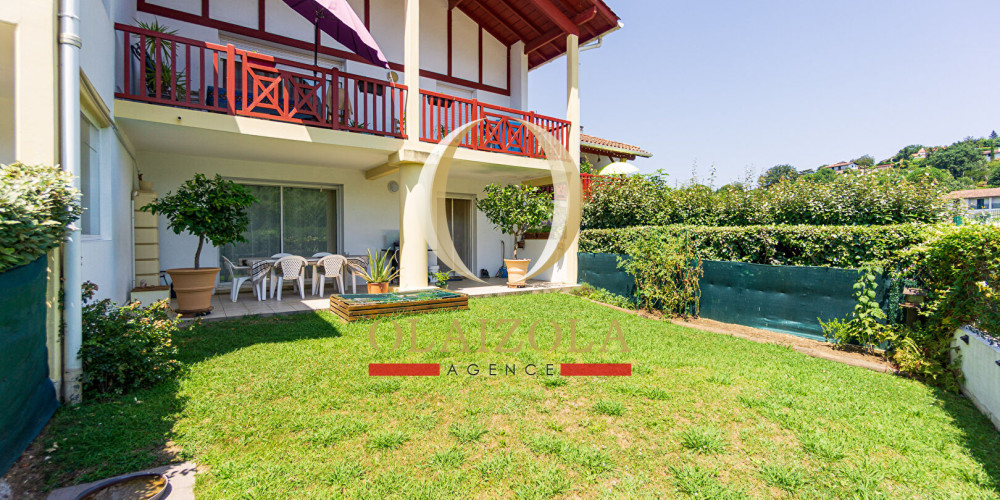 appartement à ST PEE SUR NIVELLE (64310)