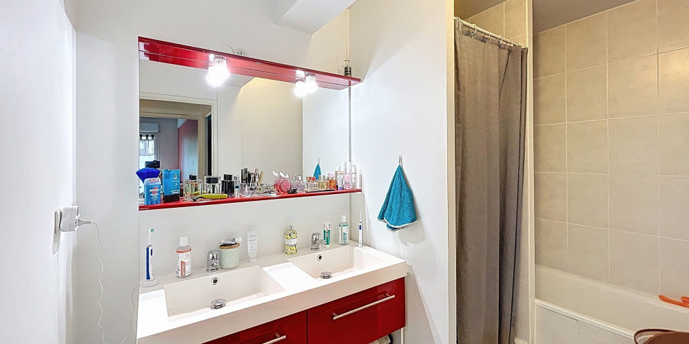 appartement à PAU (64000)