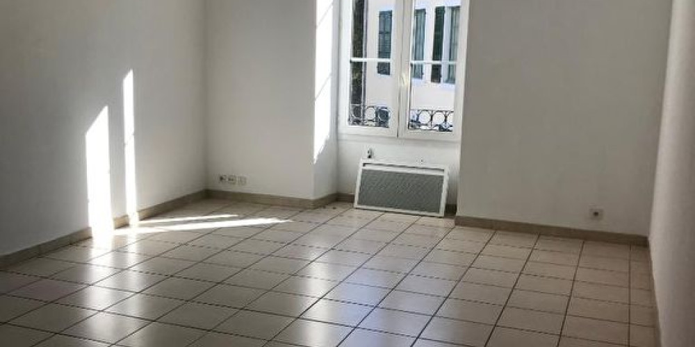 appartement à PAU (64000)