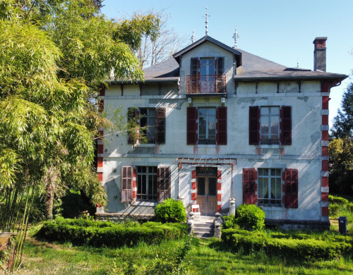 maison  NAY
