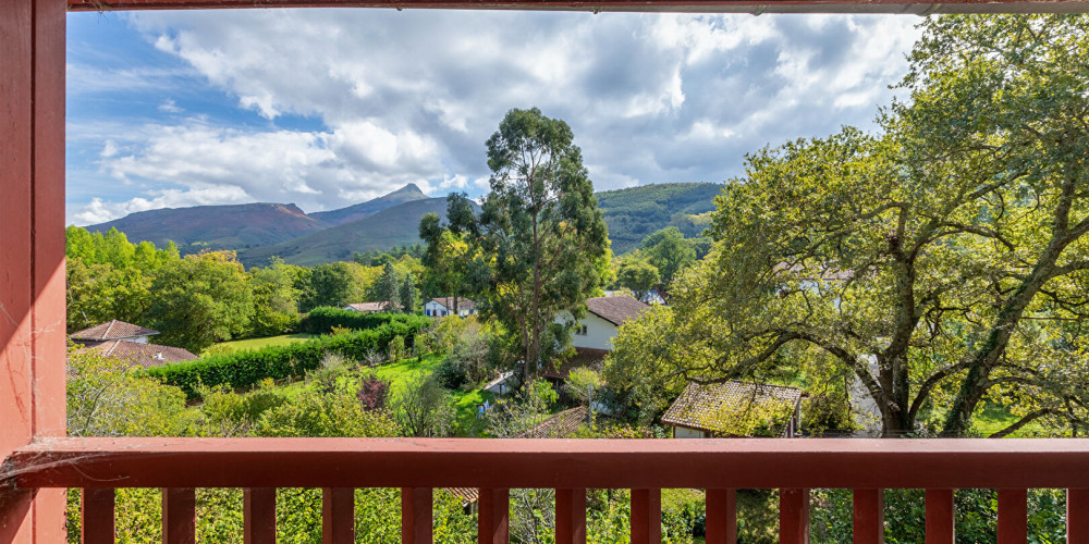 maison à URRUGNE (64122)