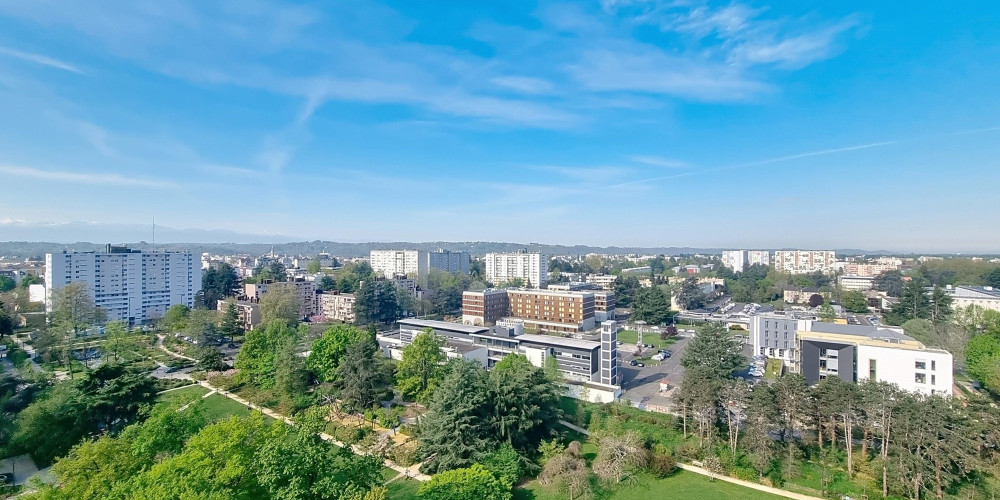 appartement à PAU (64000)