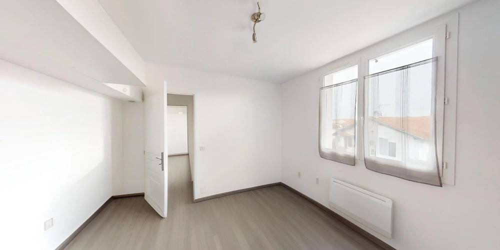 appartement à URRUGNE (64122)