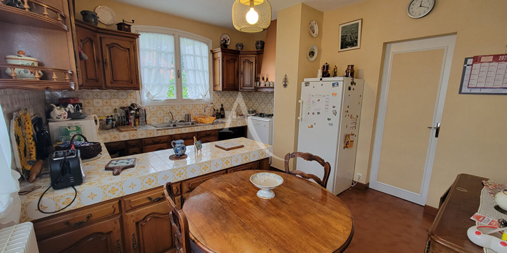 maison à PAU (64000)