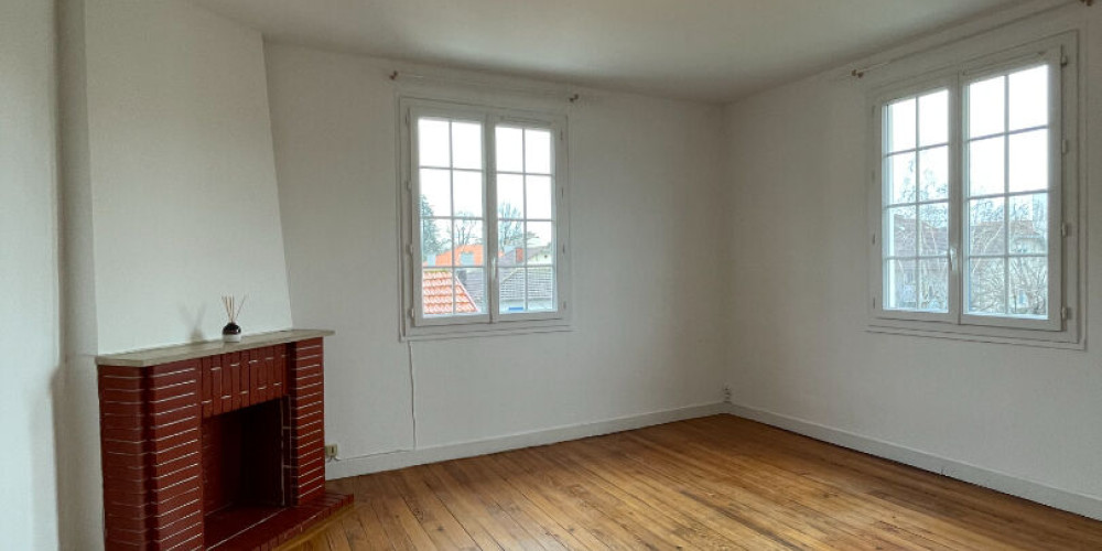 appartement à PAU (64000)