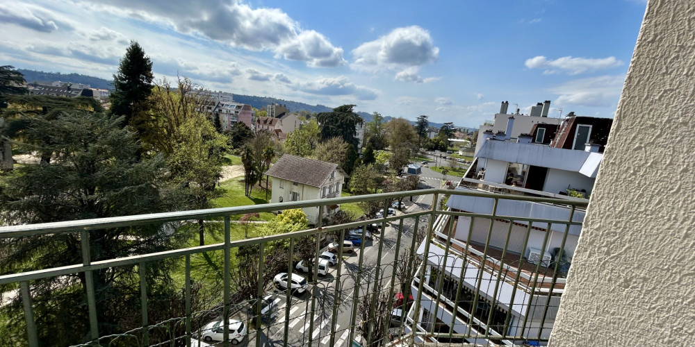 appartement à PAU (64000)