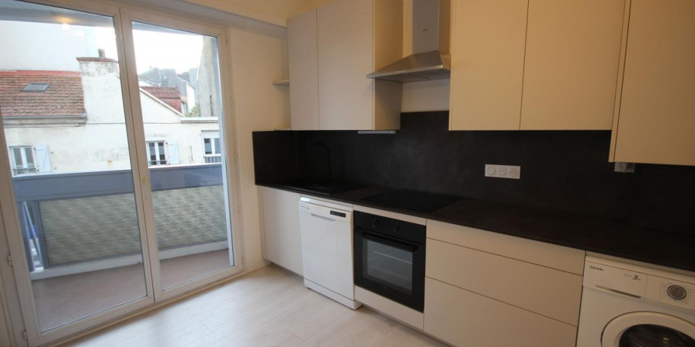 appartement à PAU (64000)