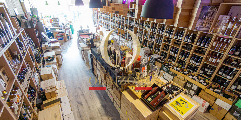 parking à URRUGNE (64122)