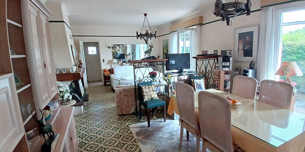 maison à ST PEE SUR NIVELLE (64310)