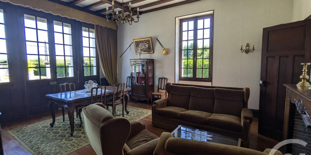 maison à PUYOO (64270)