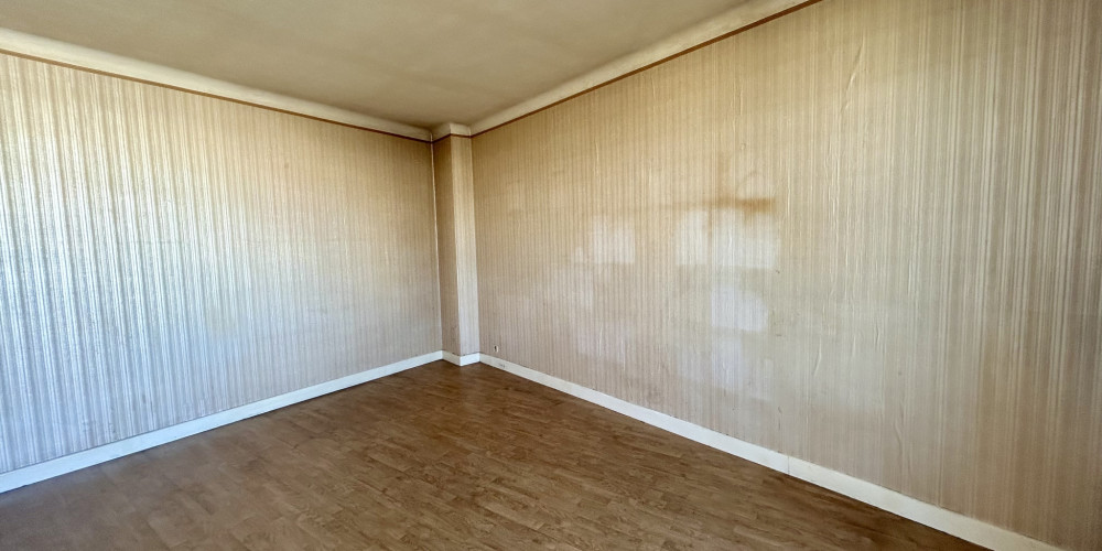 appartement à PAU (64000)