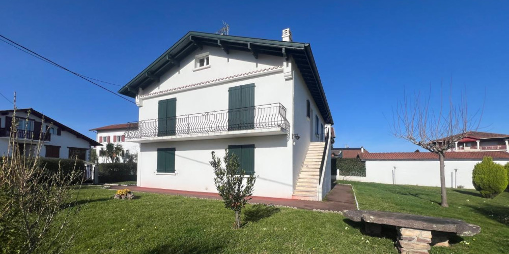 maison à CIBOURE (64500)