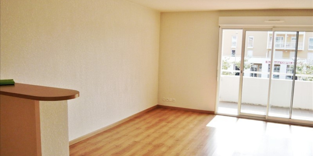 appartement à LONS (64140)