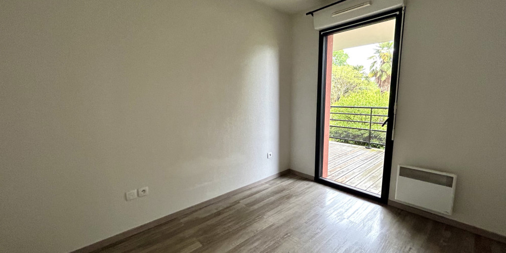 appartement à PAU (64000)