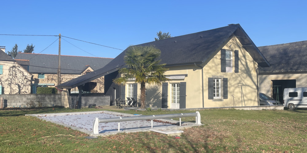 maison à LUCGARIER (64420)