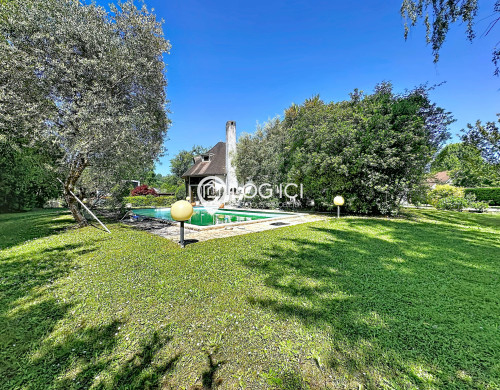 maison  NAY