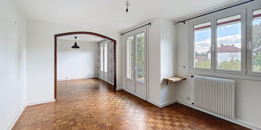 appartement à LONS (64140)