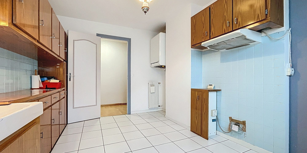 appartement à PAU (64000)