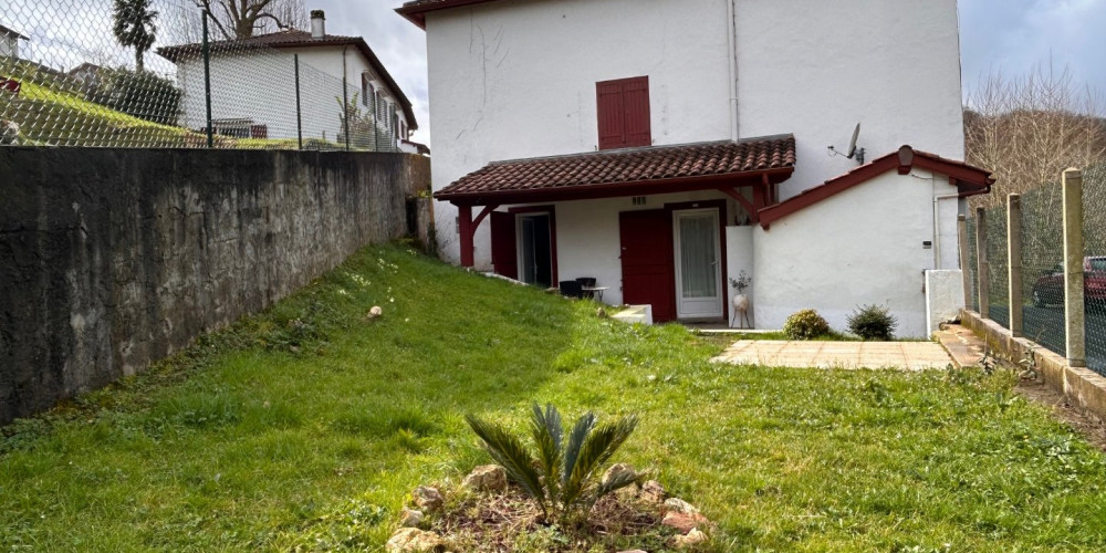 appartement à LOUHOSSOA (64250)