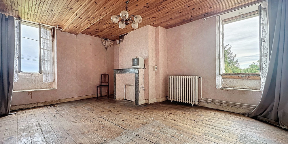 maison à SAUVAGNON (64230)