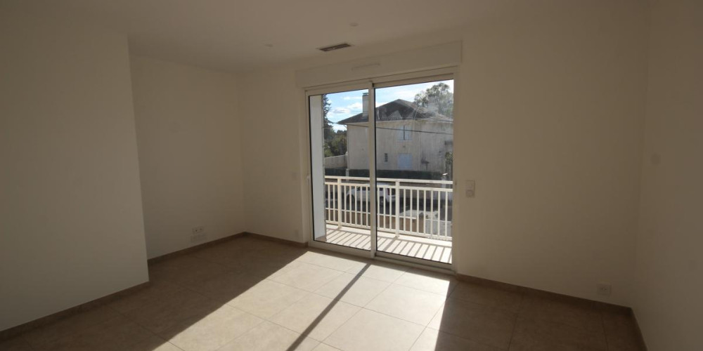 appartement à SERRES CASTET (64121)