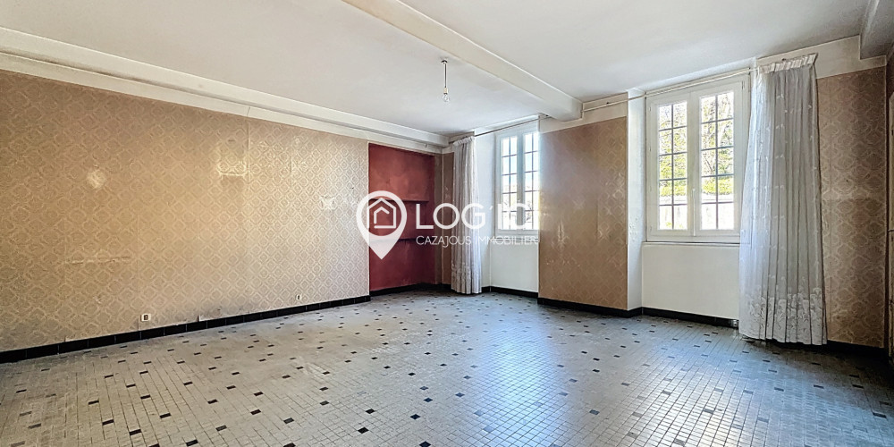appartement à NAY (64800)
