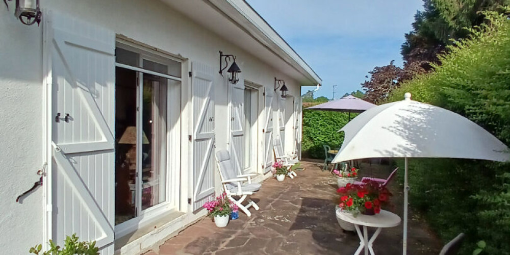 maison à ST PEE SUR NIVELLE (64310)