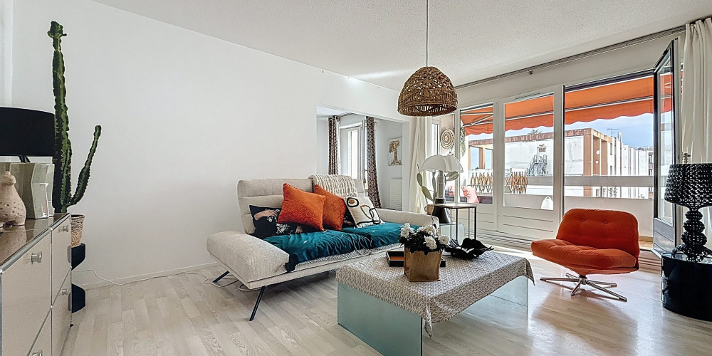 appartement à PAU (64000)