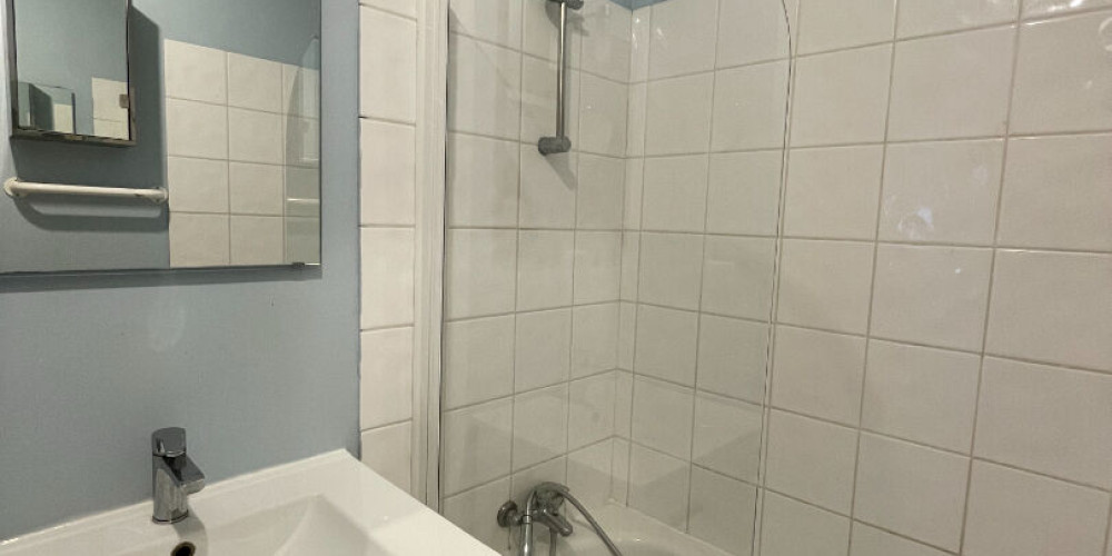 appartement à PAU (64000)