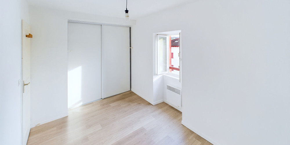 appartement à HASPARREN (64240)