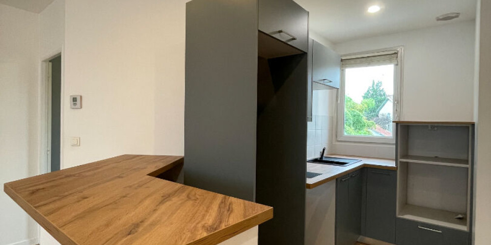 appartement à PAU (64000)