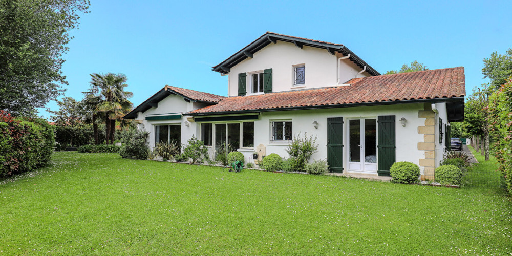 maison à AHETZE (64210)