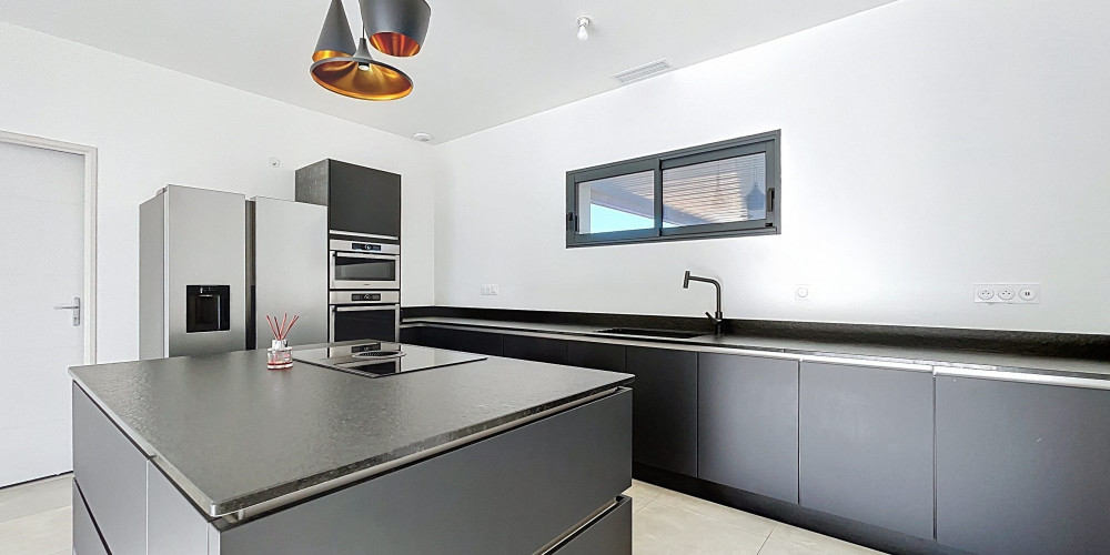 maison à MORLAAS (64160)