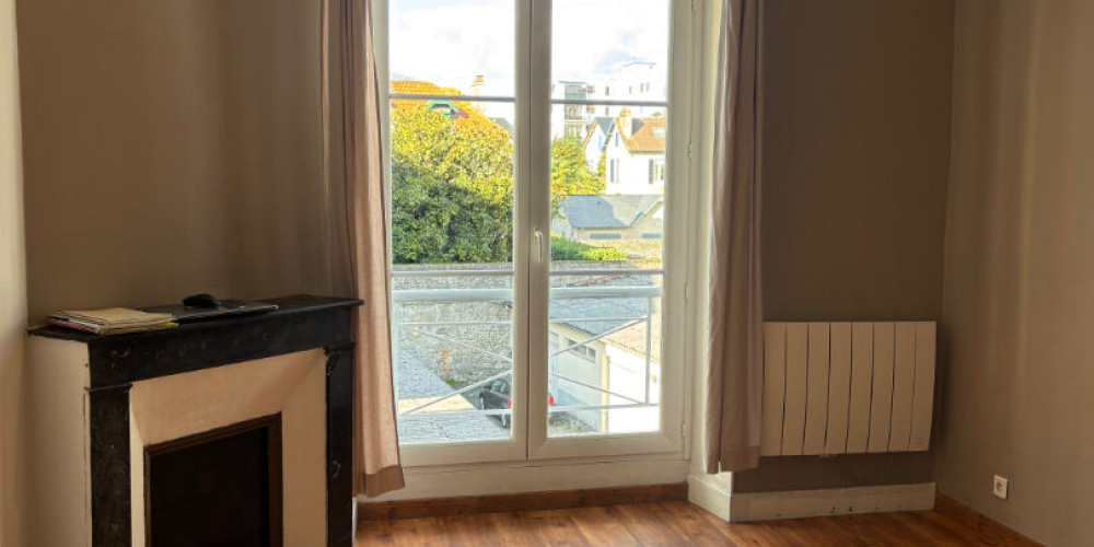 appartement à PAU (64000)