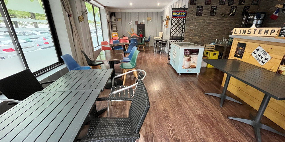 local commercial à LOURDES (65100)