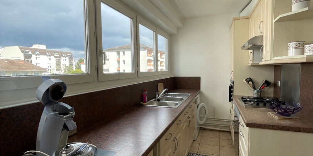 appartement à PAU (64000)