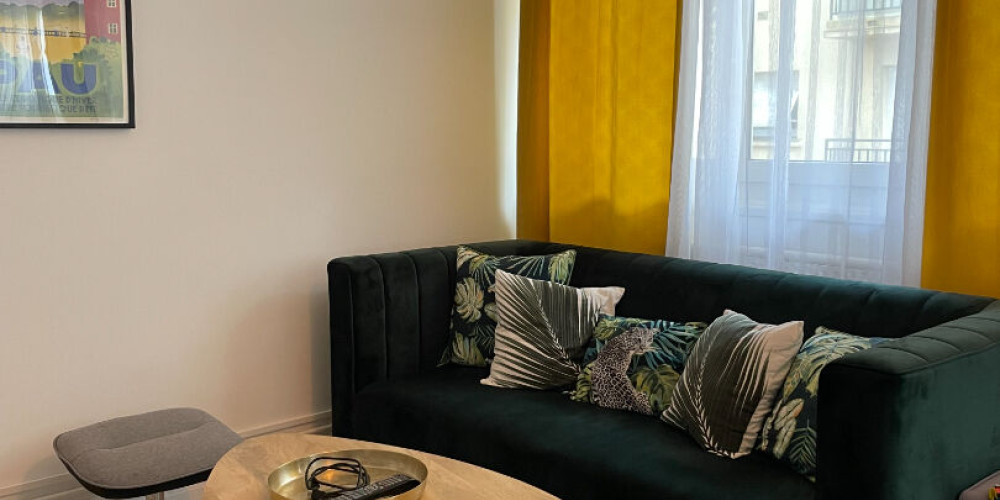 appartement à PAU (64000)