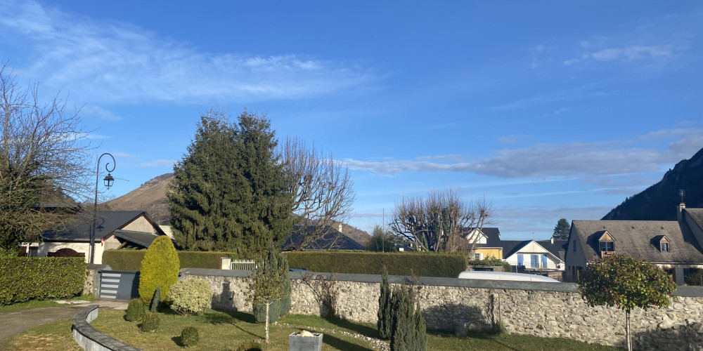 appartement à CAMPAN (65710)