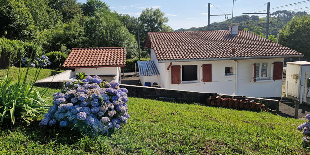 maison à URRUGNE (64122)