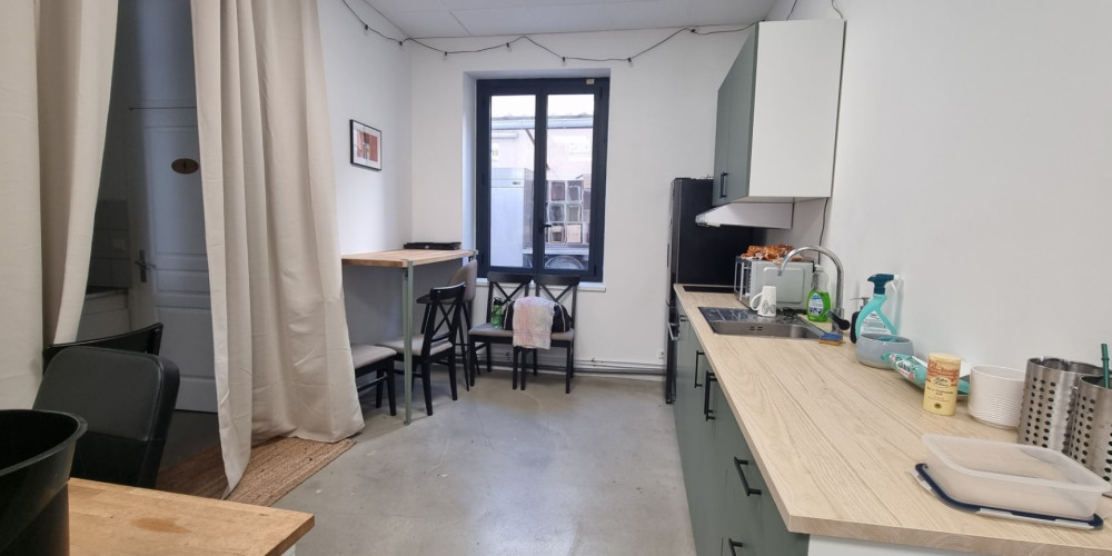 local commercial à BAYONNE (64100)