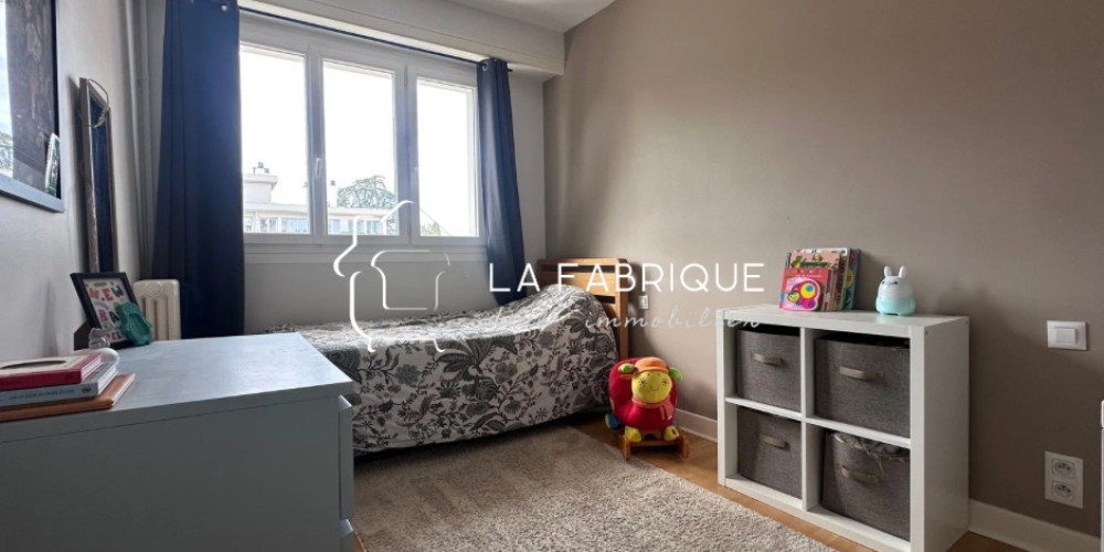 appartement à PAU (64000)