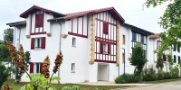 appartement à AHETZE (64210)