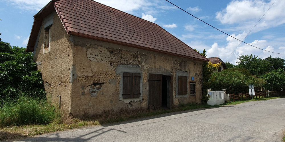 maison à MORLAAS (64160)