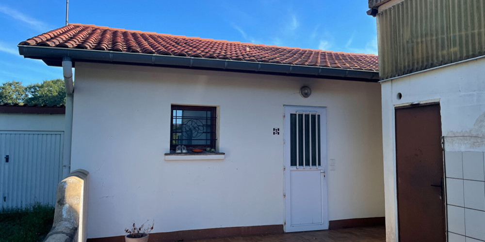 appartement à URCUIT (64990)