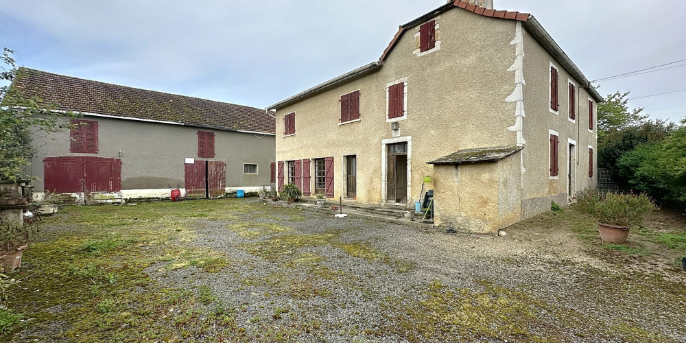 maison à SAUVAGNON (64230)
