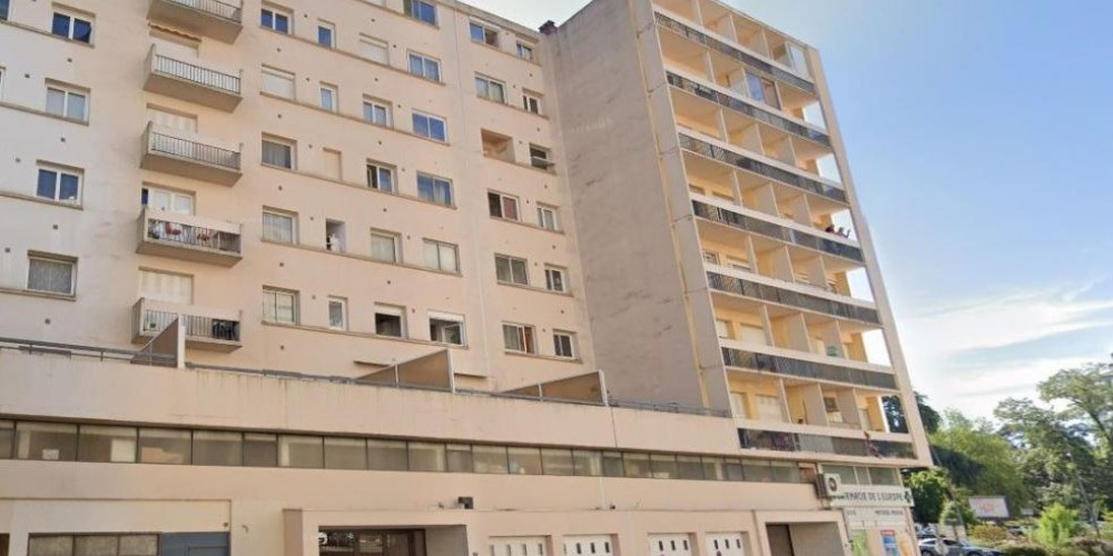 appartement à PAU (64000)
