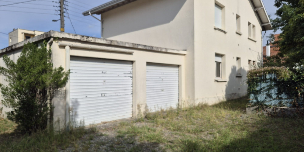 immeuble à BILLERE (64140)